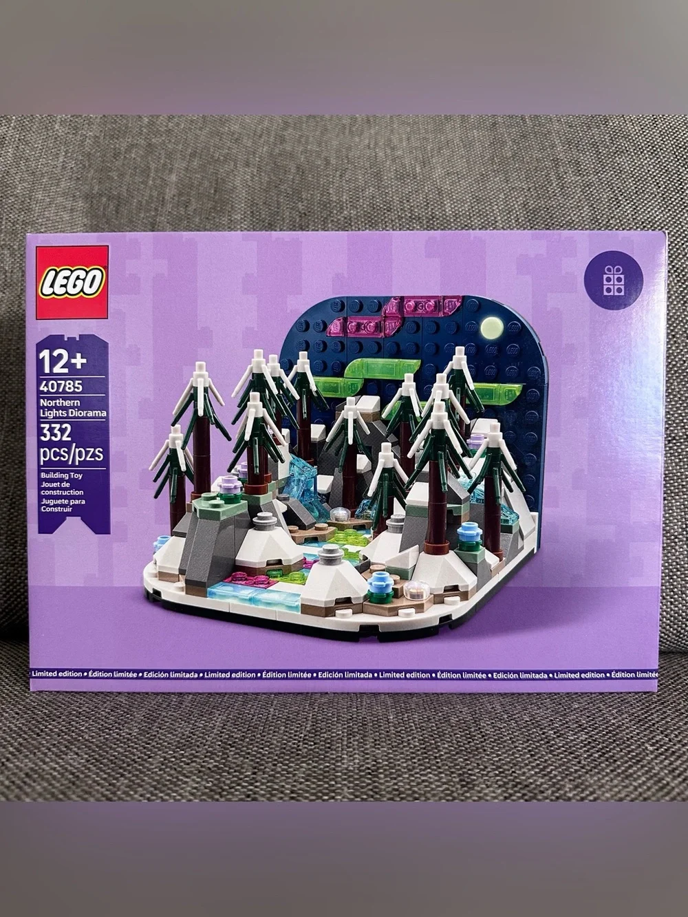 LEGO 40785 Northern Lights Diorama Building Toy 332 pcs Limited Edition